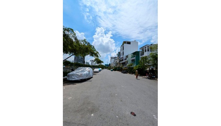 Mặt tiền chợ Trần Văn Thành 4 tầng đúc 6.3x15 93m2 chỉ 12 tỷ 8